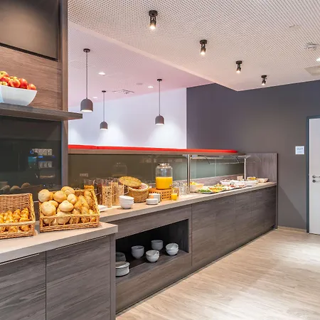 Hotel Campanile Frankfurt 3*