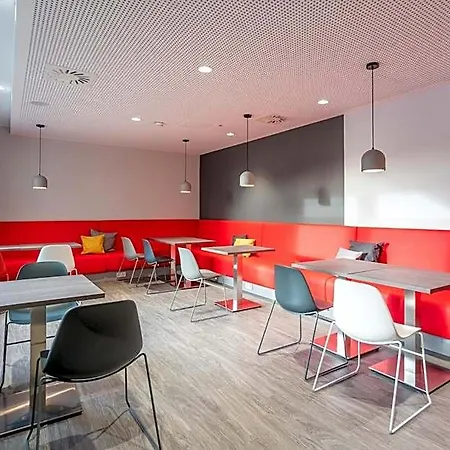 Otel Campanile Frankfurt 3*