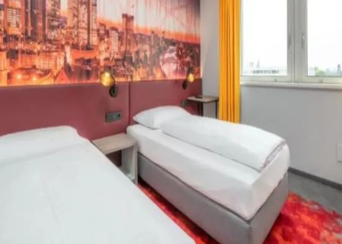 Campanile Frankfurt Hotel 3*