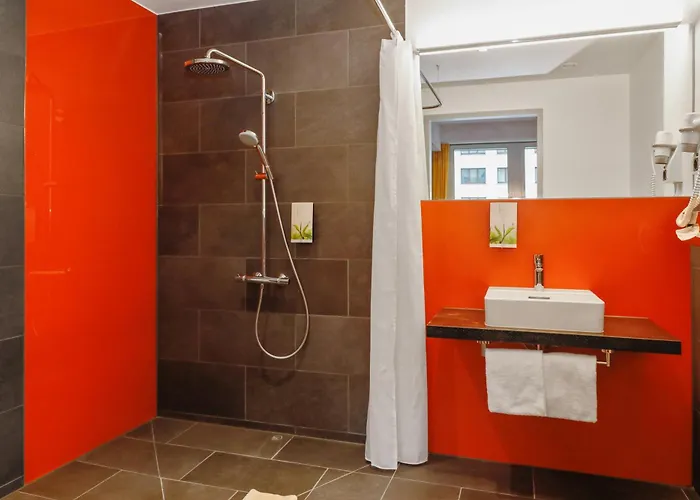 Campanile Frankfurt 3*